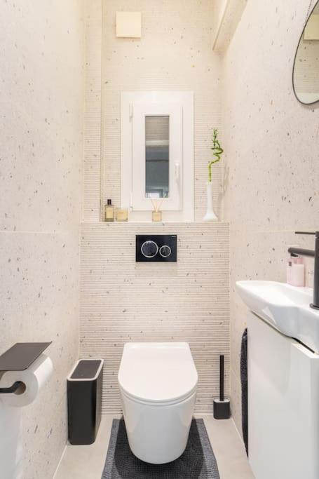 European Heart 2-Bedroom Flat. Bruxelles Extérieur photo